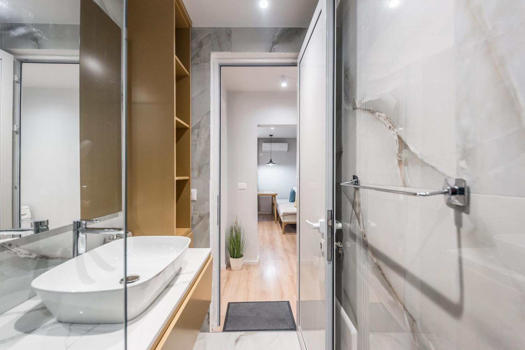 טיראנה Pazari I Ri - 1 Bedroom Loft מראה חיצוני תמונה